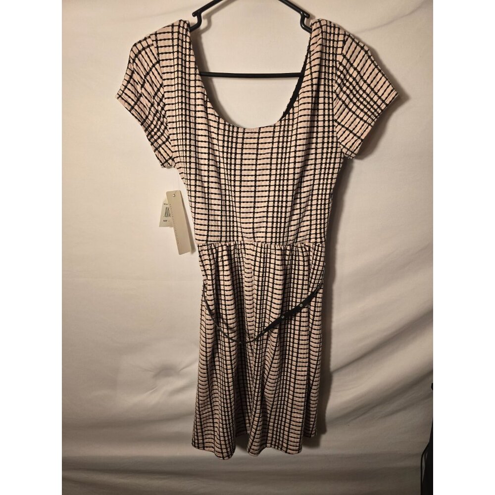 Love‎ Reign NWT NEW Dress Fit Flare Belted Women’s Large Office Coquette Indie